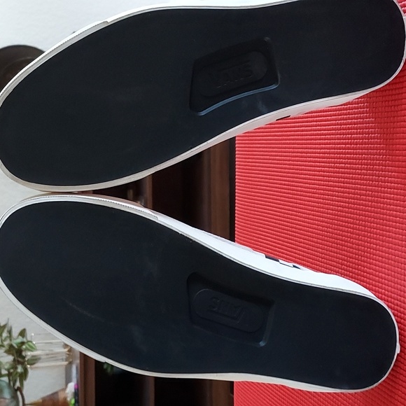 Vans Staple Acer in Marshmellow/black sneakers - Picture 5 of 8